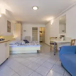Appartement One-bedroom In Xvii