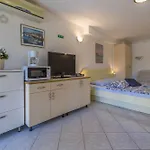 One-bedroom In Xvii Appartement *