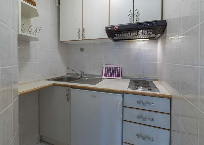 One-bedroom In Xvii 아파트 *