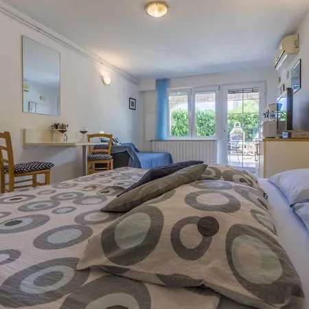 One-bedroom In Crikvenica Xvii