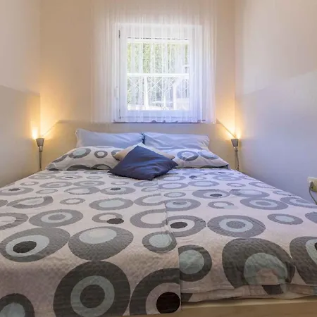 Apartament One-bedroom In Crikvenica Xvii *